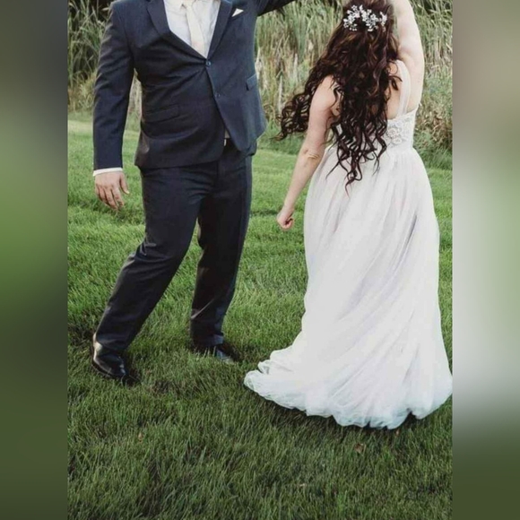 Custom Wedding Dress Size 8 - Picture 7 of 10